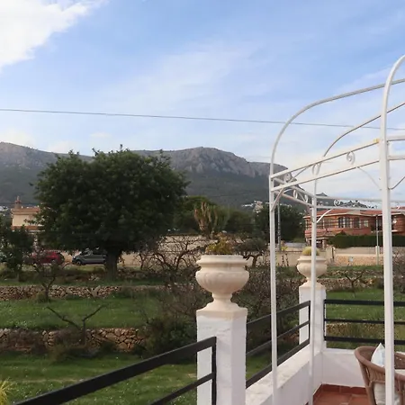 La Paloma Ii בית הארחה קלפה