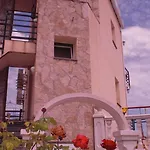 La Paloma Ii بيت ضيافة 3*